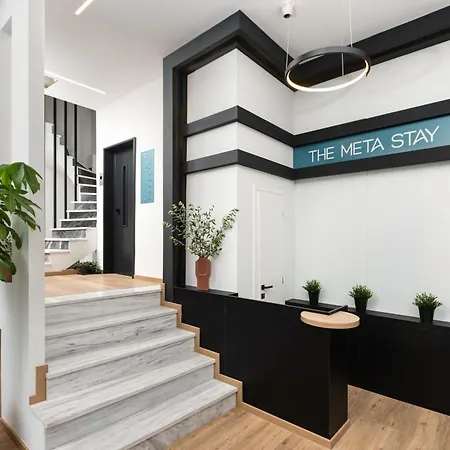 The Meta -rooftop Access Sunny 2bdr Apartment